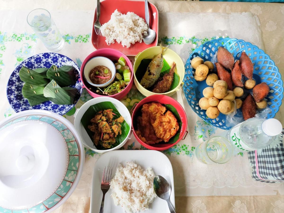 Nakhon Si Ban Na Homestay Накхонситхаммарат Экстерьер фото