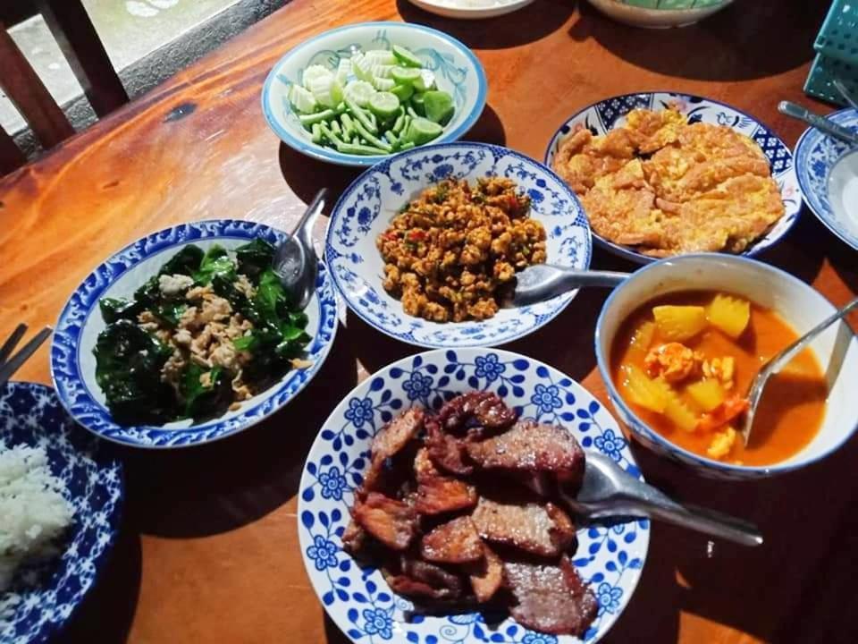 Nakhon Si Ban Na Homestay Накхонситхаммарат Экстерьер фото
